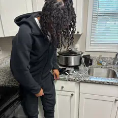 Posłuchaj wykonawcy Shaun Mia, obejrzyj teledyski, przeczytaj biografię, zobacz daty tras koncertowych i nie tylko!