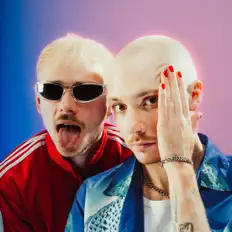 Dengarkan look terrified, tonton video musik, baca bio, lihat tanggal tur & lainnya!