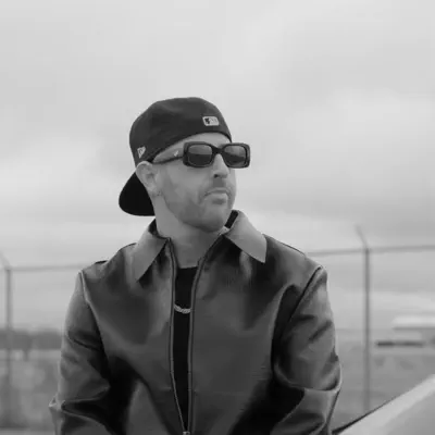 Listen to Alxnder Price, watch music videos, read bio, see tour dates & more!