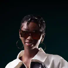 收听 Mifa Grey、观看音乐视频、阅读小传、查看巡演日期等 ！