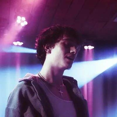 Listen to Jeunes Rêveurs, watch music videos, read bio, see tour dates & more!