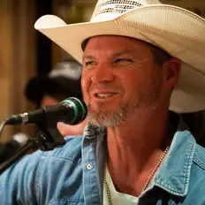 Scott Fleetwood dinle, müzik videolarını izle, biyografisini oku, tur tarihlerini ve daha fazlasını gör!