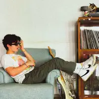 undefined: песни, клипы, биография, даты выступлений и многое другое.