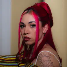 收听 Nashy-Nashai、观看音乐视频、阅读小传、查看巡演日期等 ！