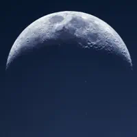 聆聽 undefined、觀看音樂影片、閱讀小傳、查看巡演日期等！