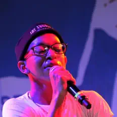 收听 LivingPrøøf、观看音乐视频、阅读小传、查看巡演日期等 ！