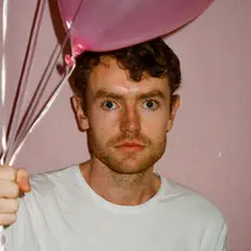 Poslechněte si interpreta Joe McCorriston, sledujte hudební videa, přečtěte si životopis, podívejte se na data turné a další informace.