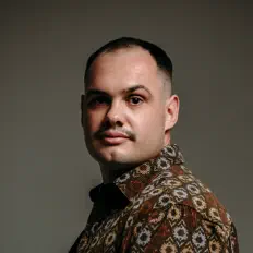 收听 Knorst、观看音乐视频、阅读小传、查看巡演日期等 ！