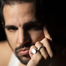 Listen to Diogo Clemente, watch music videos, read bio, see tour dates & more!