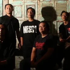 Escucha a Humiliation, mira videos musicales, lee su biografía, consulta las fechas de las gira y más.