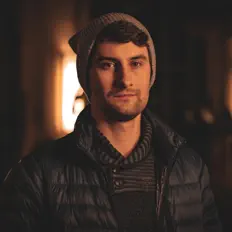 Posłuchaj wykonawcy Christian Stringer, obejrzyj teledyski, przeczytaj biografię, zobacz daty tras koncertowych i nie tylko!