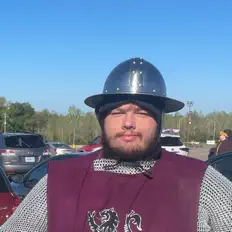 Luister naar Ravenshade, bekijk muziekvideo's, lees de bio, bekijk de tourdata, en meer!