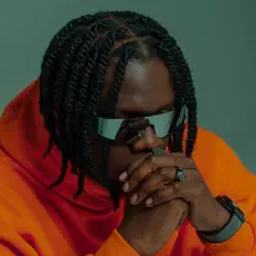 Posłuchaj wykonawcy Aves 49, obejrzyj teledyski, przeczytaj biografię, zobacz daty tras koncertowych i nie tylko!