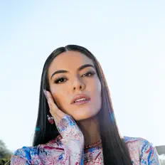 Ouça Yess Rodriguez, assista a videoclipes, leia a biografia, veja as datas das turnês e mais!