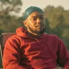 Écoutez ChessNotCheckers, regardez des vidéoclips, lisez la biographie, consultez les dates de tournée et plus encore !