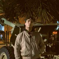 Ακούστε περιεχόμενο από undefined, παρακολουθήστε μουσικά βίντεο, διαβάστε το βιογραφικό, δείτε ημερομηνίες περιοδείας, και πολλά ακόμη!