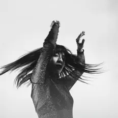 Septを聴いたり、ミュージックビデオを鑑賞したり、経歴やツアー日程などを確認したりしましょう！