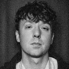 收听 Christian Smith、观看音乐视频、阅读小传、查看巡演日期等 ！