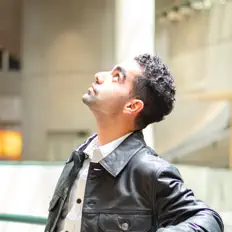 Luister naar Borna Tnejad, bekijk muziekvideo's, lees de bio, bekijk de tourdata, en meer!