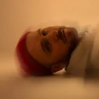 Ascolta undefined, guarda video musicali, leggi la biografia, vedi le date del tour & altro!