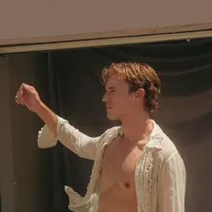 聆聽 Greg Duffy、觀看音樂影片、閱讀小傳、查看巡演日期等！