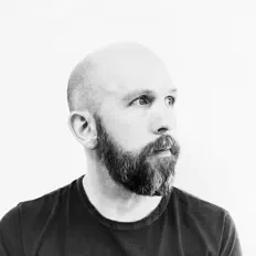 Poslechněte si interpreta Jim Sanger, sledujte hudební videa, přečtěte si životopis, podívejte se na data turné a další informace.