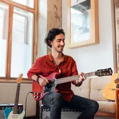 Ascolta Florian Trummer, guarda video musicali, leggi la biografia, vedi le date del tour & altro!
