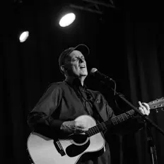 Ακούστε περιεχόμενο από Jeff Hartman, παρακολουθήστε μουσικά βίντεο, διαβάστε το βιογραφικό, δείτε ημερομηνίες περιοδείας, και πολλά ακόμη!