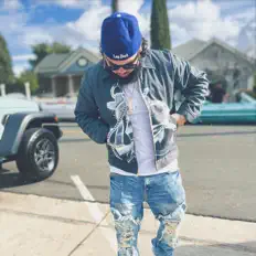 Escucha a YSEP, mira videos musicales, lee su biografía, consulta las fechas de las gira y más.