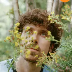 聆聽 Sol Paradise、觀看音樂影片、閱讀小傳、查看巡演日期等！