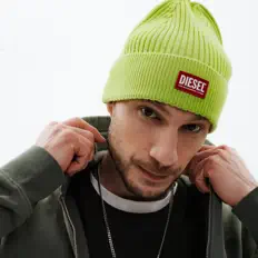 Poslechněte si interpreta Шершень, sledujte hudební videa, přečtěte si životopis, podívejte se na data turné a další informace.