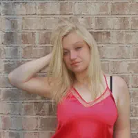 Escucha a undefined, mira vídeos musicales, lee la biografía, consulta fechas de giras y mucho más.