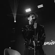 Listen to akimmmich, watch music videos, read bio, see tour dates & more!