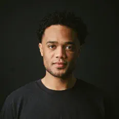 聆聽 Jamin、觀看音樂影片、閱讀小傳、查看巡演日期等！