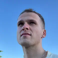 Kublaを聴いたり、ミュージックビデオを鑑賞したり、経歴やツアー日程などを確認したりしましょう！