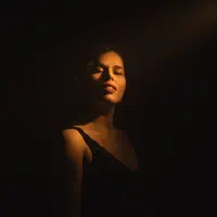 Escucha a undefined, mira videos musicales, lee su biografía, consulta las fechas de las gira y más.