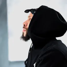 GHOSt 1111 सुनें, म्यूज़िक वीडियो देखें, बायो पढ़ें, दौरे की तारीखें और बहुत कुछ देखें!