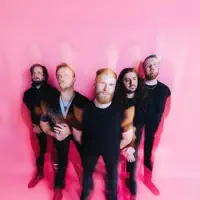 undefined을(를) 듣고, 뮤직 비디오를 보고, 약력을 읽고, 투어 일정 등을 확인하세요!