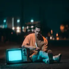 Escucha a Companyon, mira vídeos musicales, lee la biografía, consulta fechas de giras y mucho más.