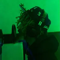 Ascolta undefined, guarda video musicali, leggi la biografia, vedi le date del tour & altro!