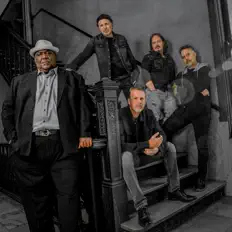 Escucha a Altered Five Blues Band, mira videos musicales, lee su biografía, consulta las fechas de las gira y más.