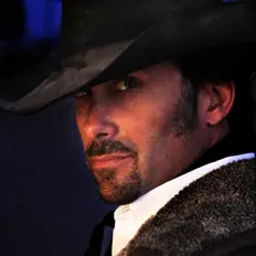 Tony Suraci dinle, müzik videolarını izle, biyografisini oku, tur tarihlerini ve daha fazlasını gör!