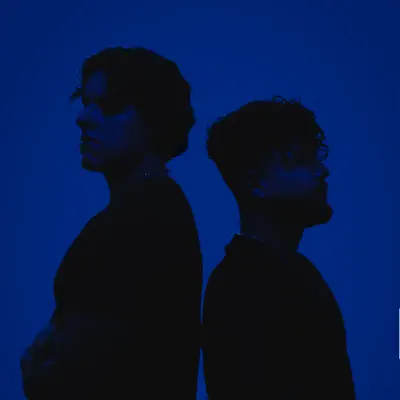 收听 Antoine & Kops、观看音乐视频、阅读小传、查看巡演日期等 ！