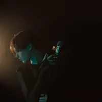 Ascolta undefined, guarda video musicali, leggi la biografia, vedi le date del tour & altro!