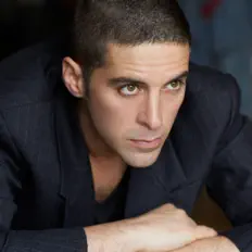 收听 Maximiliano Calvo、观看音乐视频、阅读小传、查看巡演日期等 ！