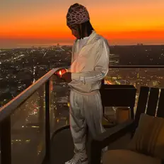 Ascolta Boree 4k, guarda video musicali, leggi la biografia, vedi le date del tour & altro!