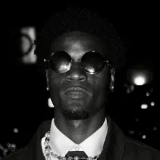 Listen to Nii Nii, watch music videos, read bio, see tour dates & more!