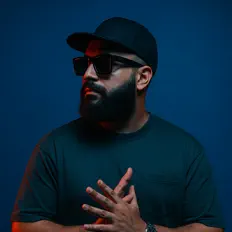 Poslechněte si interpreta Mister AN, sledujte hudební videa, přečtěte si životopis, podívejte se na data turné a další informace.