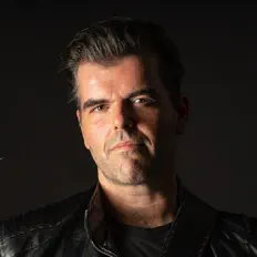 Listen to Pépé et sa guitare, watch music videos, read bio, see tour dates & more!