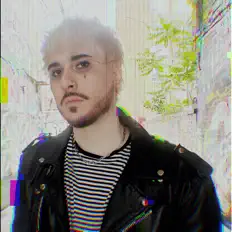 u me together을(를) 듣고, 뮤직 비디오를 보고, 약력을 읽고, 투어 일정 등을 확인하세요!